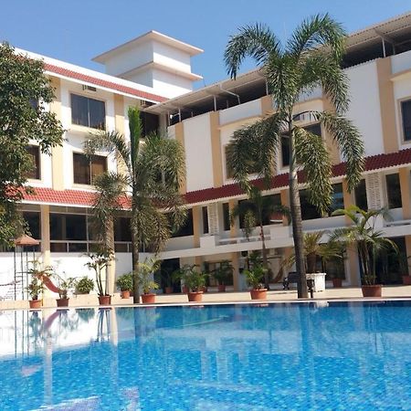 Resort Silver Hills Lonavala Ngoại thất bức ảnh