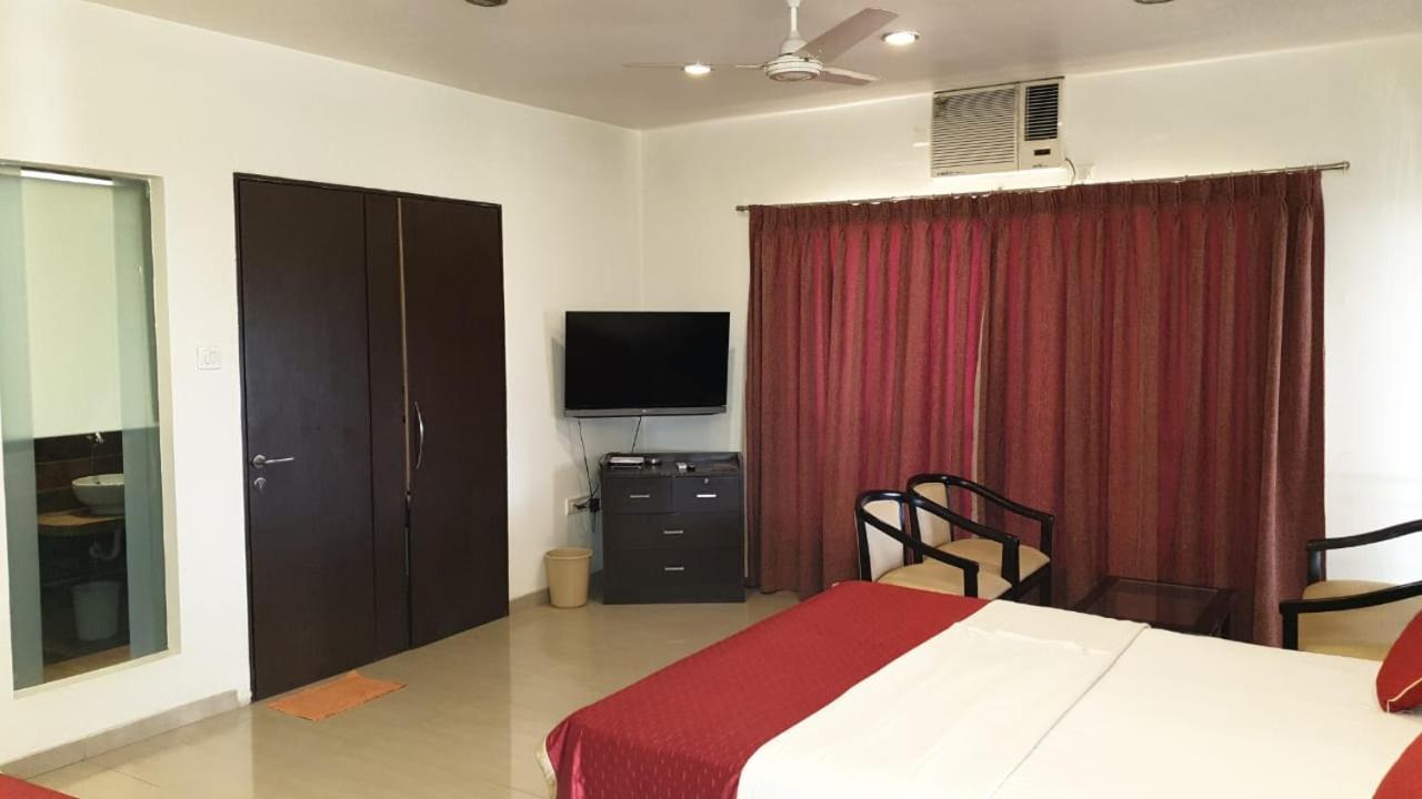 Resort Silver Hills Lonavala Ngoại thất bức ảnh
