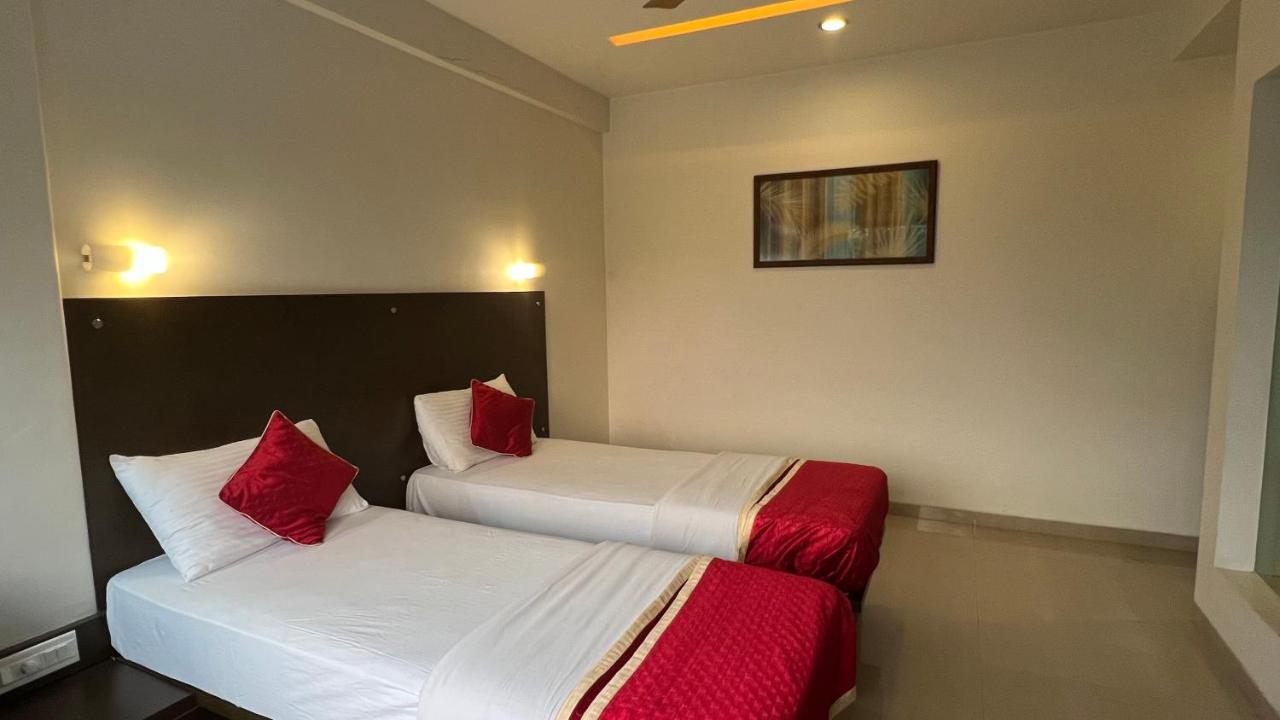 Resort Silver Hills Lonavala Ngoại thất bức ảnh