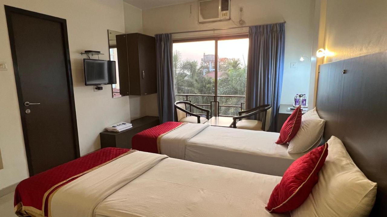 Resort Silver Hills Lonavala Ngoại thất bức ảnh