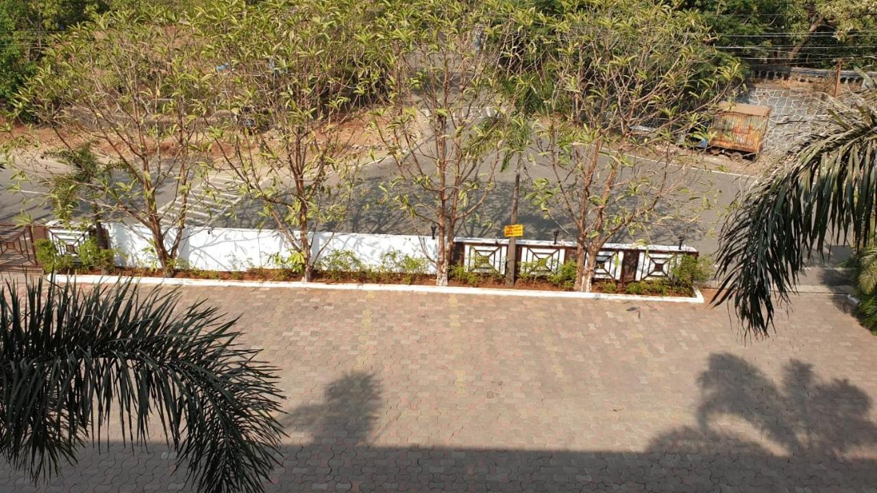 Resort Silver Hills Lonavala Ngoại thất bức ảnh